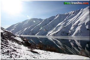  دریاچه  ی  گهر  در  زمستان.  (  عکس  از  کمال  روشن،  عضو  گروه  ایران  –  ایرانی  ها  ) 