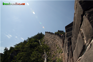  نمایی  از  کناره‌ی  دیوار  چین 