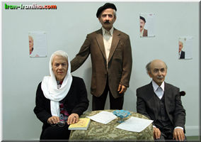  تندیس  سیلیکونی  نیما  یوشیج،  جلال  آل  احمد  و  سیمین  دانشور  در  خانه  ی  هنرمندان 